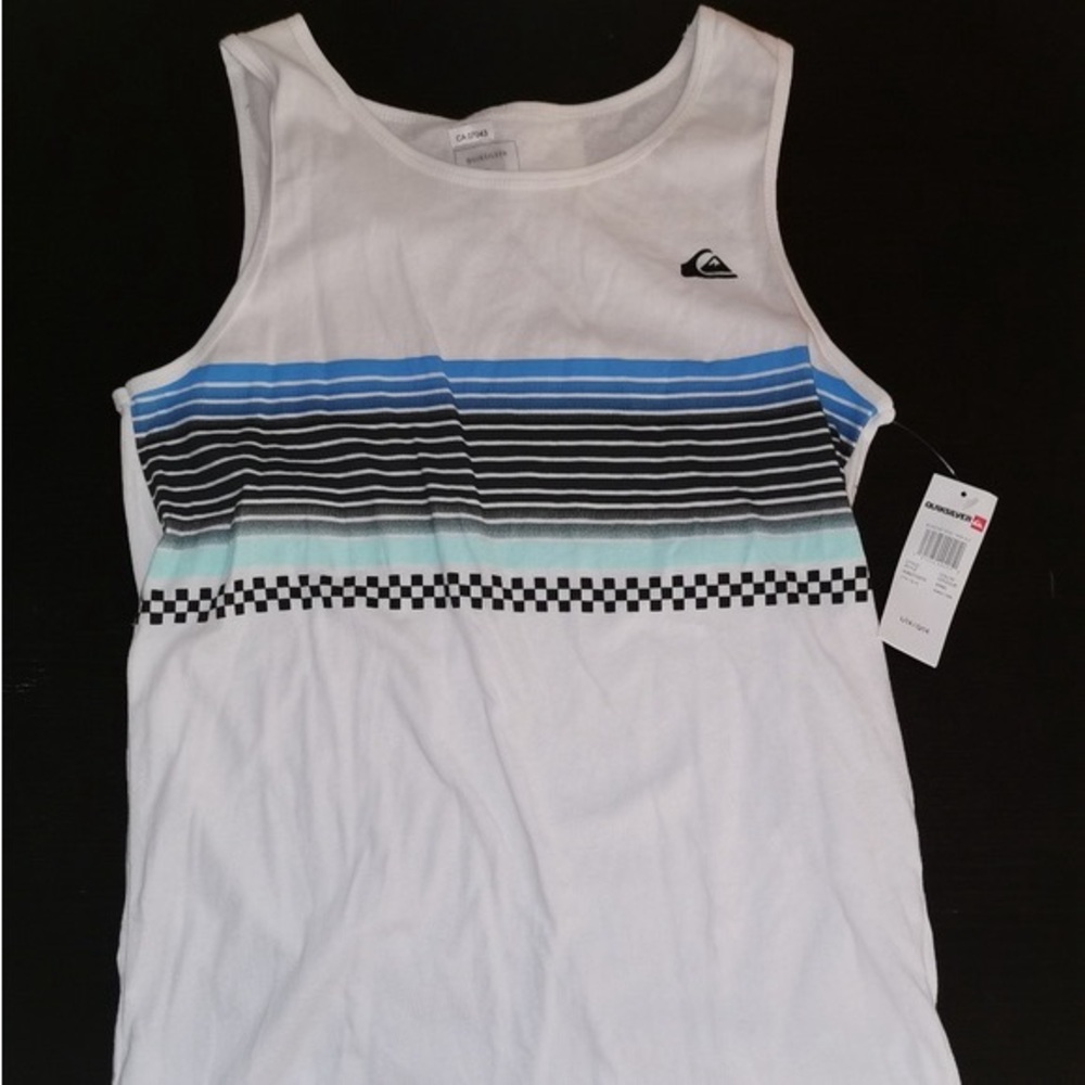 Tshirt BNWT size Large